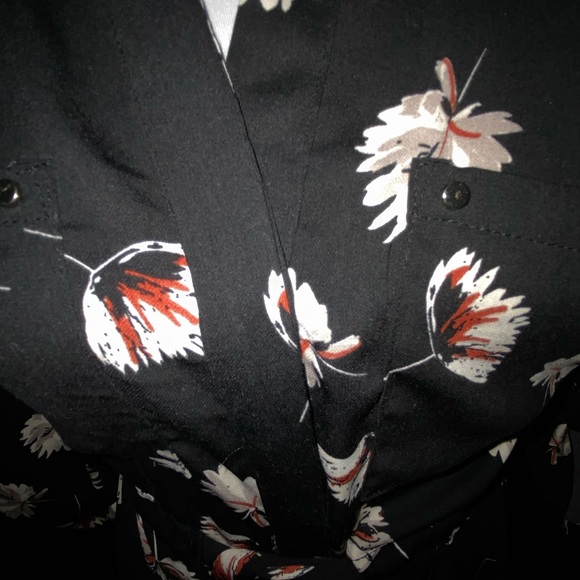 Dynamite Black and Floral Dress Sz XS Petite - Picture 3 of 6